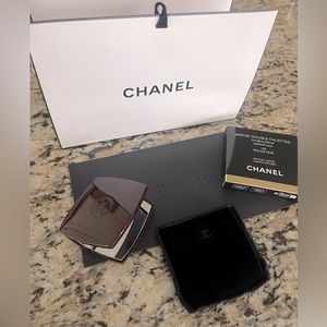 NIB Chanel Limited Edition Double Mirror in Rouge Nior